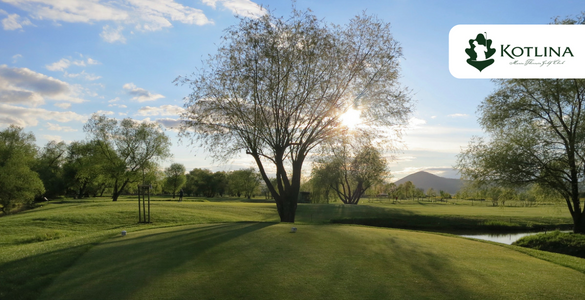 GOLF KOTLINA TEREZÍN - Fee 18 jamek s obědovým menu 35 min. od Prahy se slevou 45%!