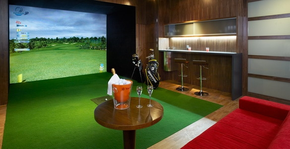 Golf Lounge - hodina hry na golfovém simulátoru v luxusním klubu v centru Prahy - minus 39%