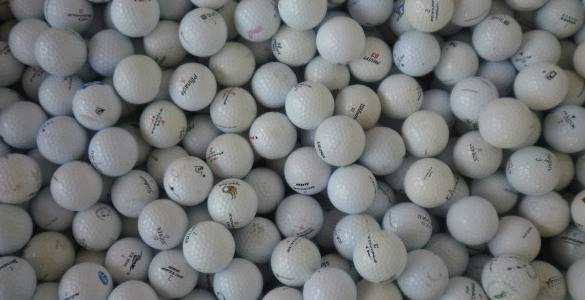 50 ks hraných golfových míčků, mix značek, kvalita A-B + 50 plastových týček navíc se slevou 40%!