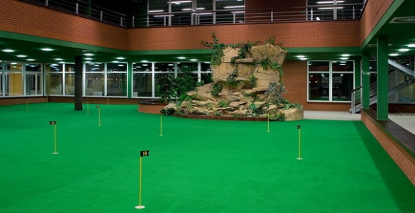 SPORTCENTRUM STEP - 10 vstupů na tréninkové plochy golfového indooru s 41% slevou