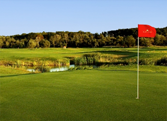 GOLF KOTLINA - Green fee 18 jamek s obědovým menu jen za 490 Kč.