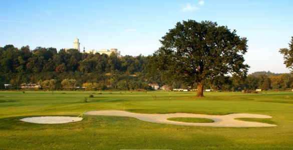 GOLF HLUBOKÁ A HOTEL PODHRAD - 2 dny, 1 noc se snídaní a green fee oba dny, sleva 35%.